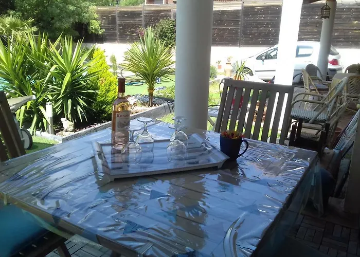 La Croisette Villa *